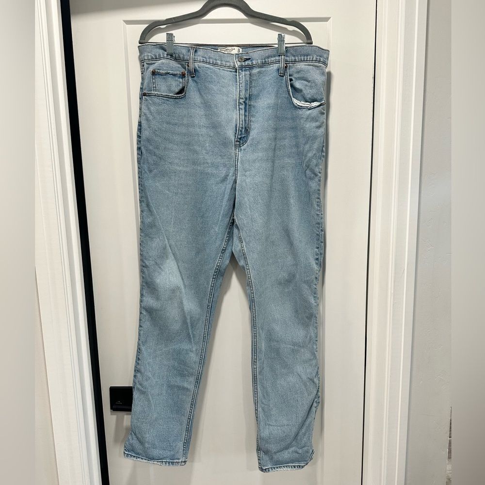 🔥 ABERCROMBIE 90’s Slim Straight Ultra High-Rise Jeans - size 34